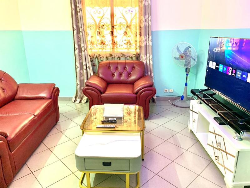 Luxury apartment Yaoundé - image 1
