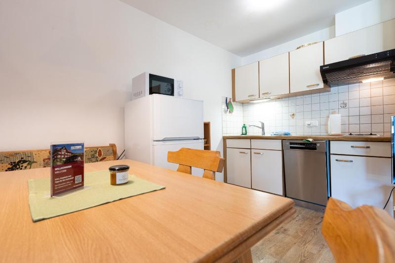 One-Bedroom Apartment with Balcony image 4
