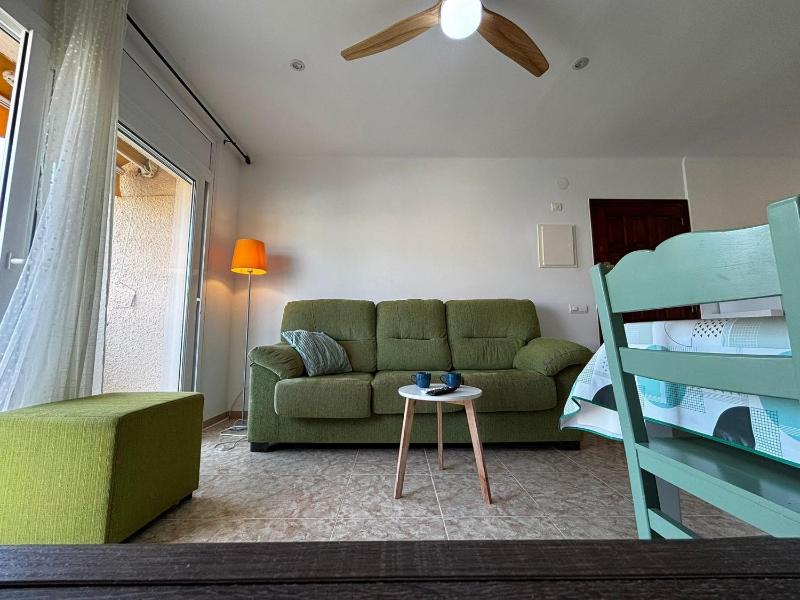 Apartamento Calella 4: Cerca del Mar Mascotas Bienvenidas - ES-323-80 - image 7