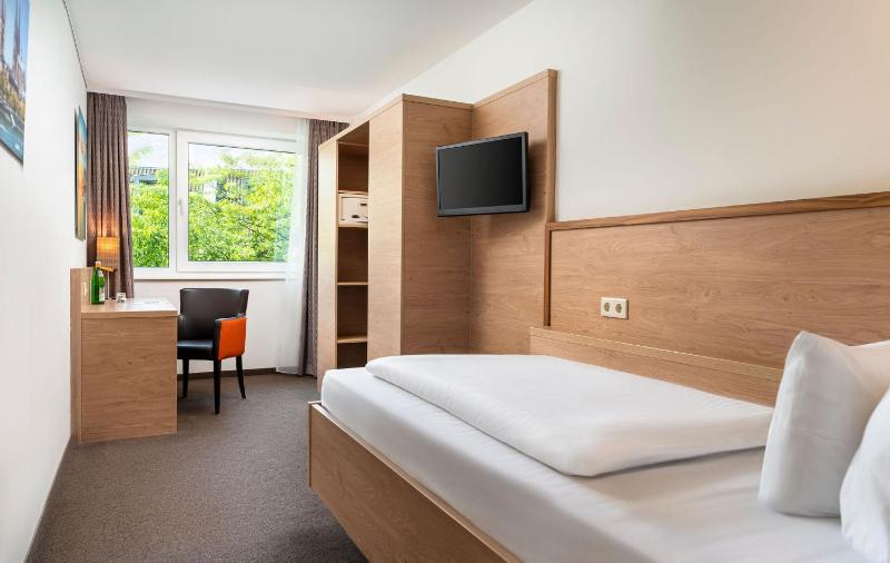Standard Single Room image 1