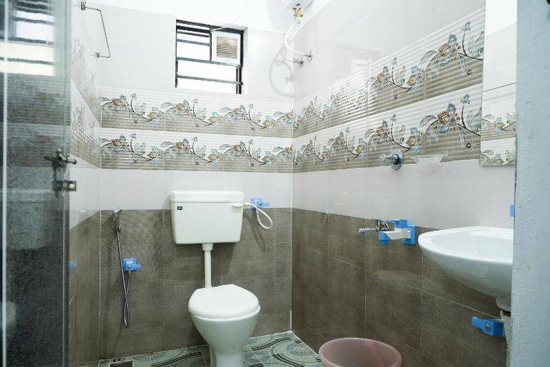 Adam homes - image 9