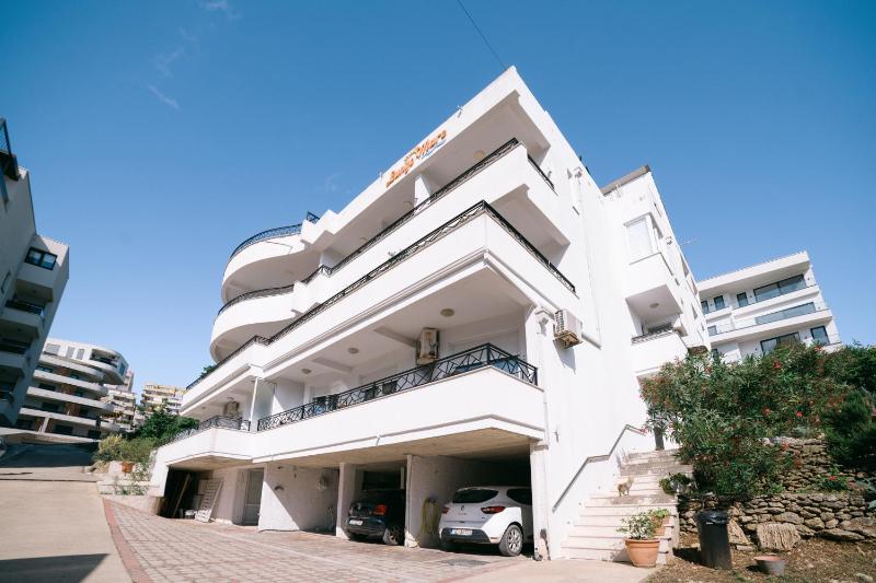 Superior Studio with Balcony and Sea View image 4
