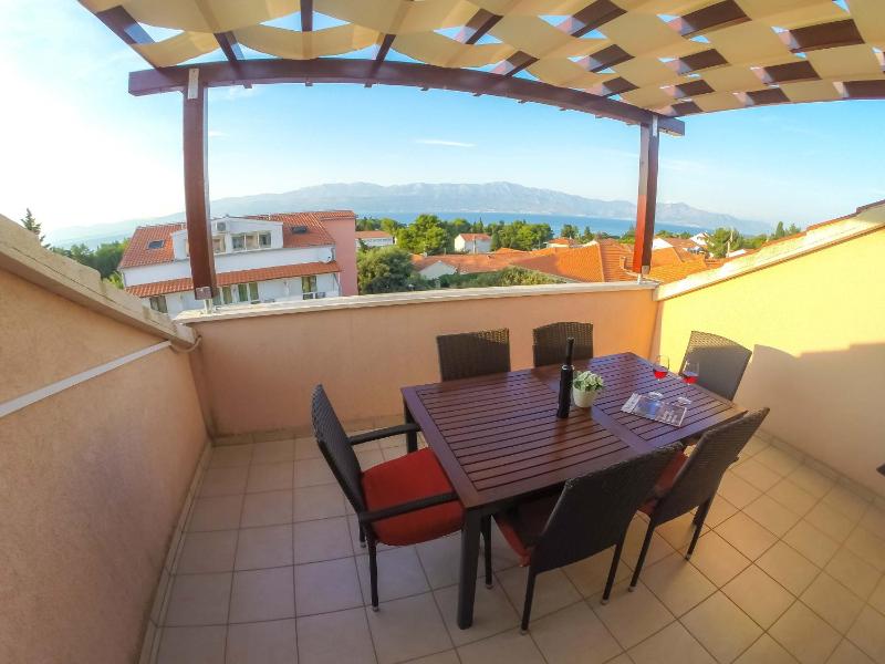 Deluxe Apartment (4 Adults + 3 Children)  image 4