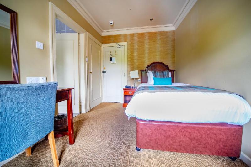 Single Room image 3