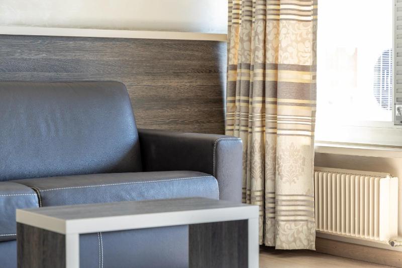 Junior Suite image 2