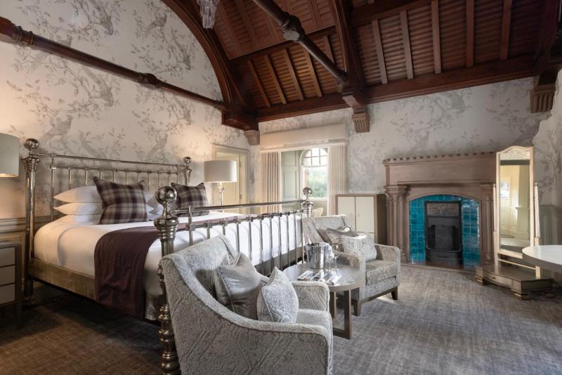 Castle Suite image 1