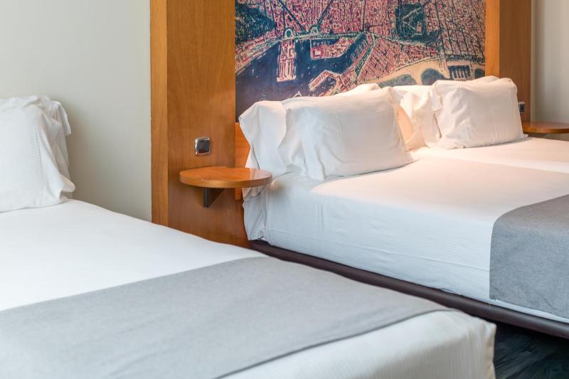 Basic Triple Room image 3