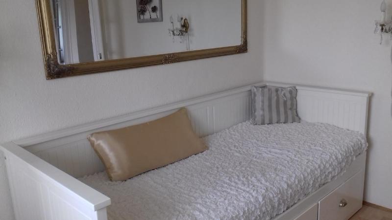 Double Room with Shared Bathroom image 3