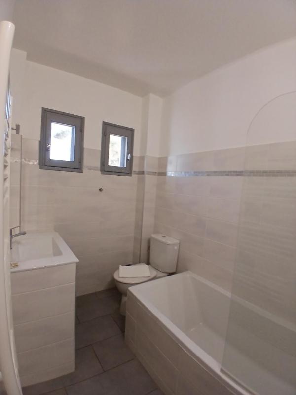 Double Room with Terrace image 3