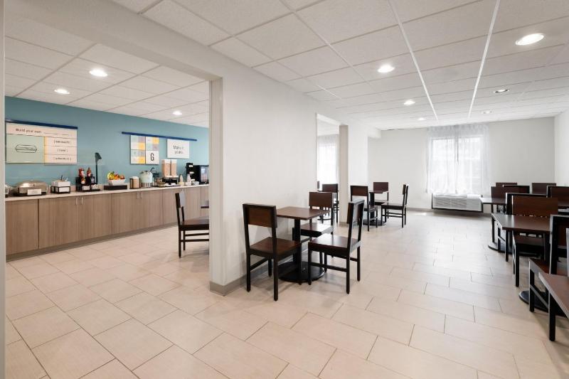 Garner Hotel Virginia Beach North by IHG - image 6