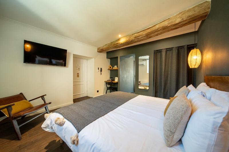 Superior Double Room image 2