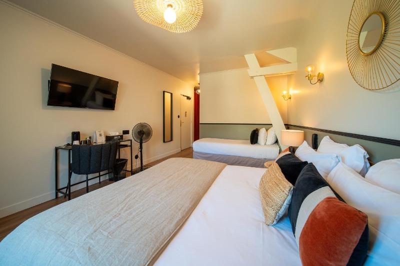 Comfort Triple Room image 1