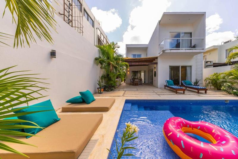 Casa Kinam Chic 4BR Villa w Pool in La Veleta - image 38