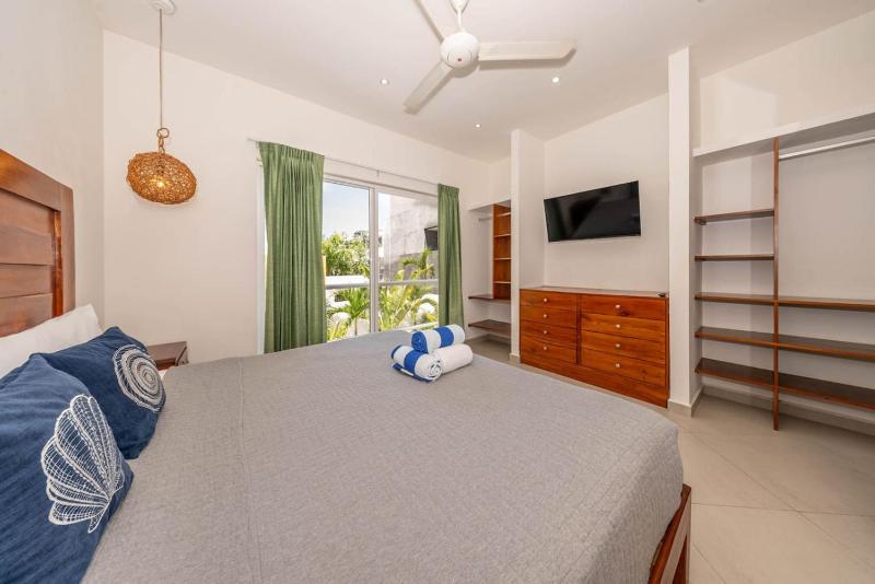 Casa Kinam Chic 4BR Villa w Pool in La Veleta - image 29