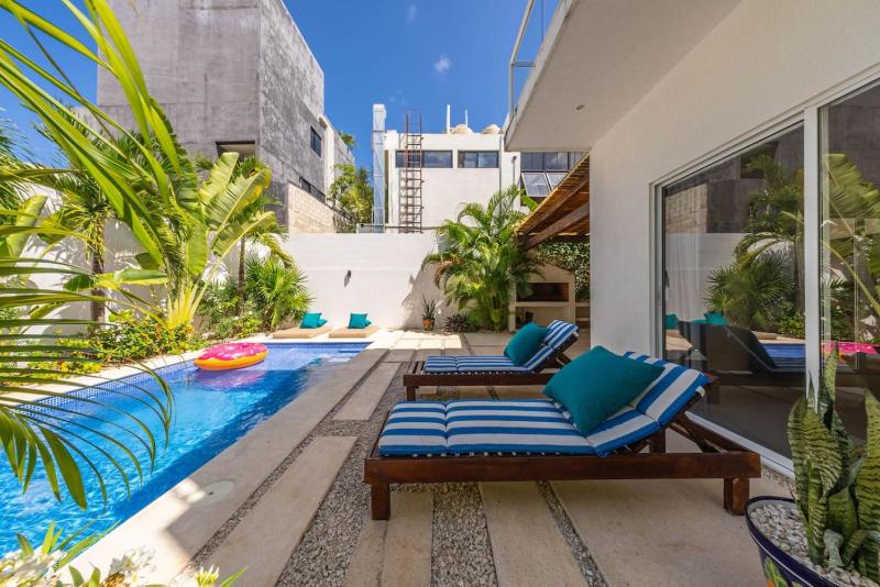Casa Kinam Chic 4BR Villa w Pool in La Veleta - image 20