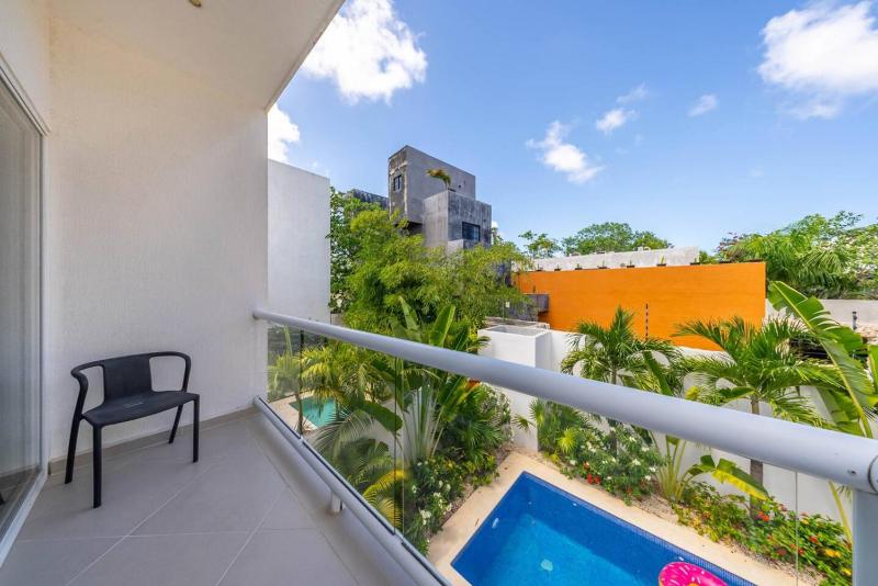 Casa Kinam Chic 4BR Villa w Pool in La Veleta - image 8