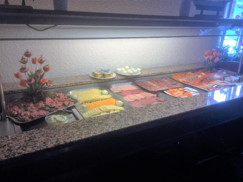Hotel-Restaurant Cafe Caro - image 9