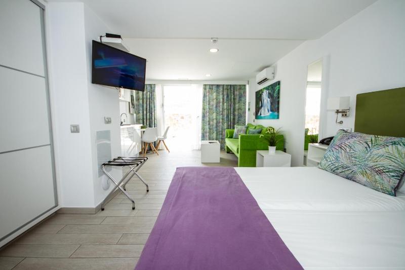 Premium Studio Terrace  image 4