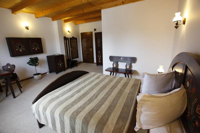Superior Double Room image 2