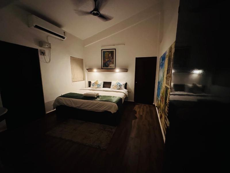 Casa Europe 6BHK With Pool & 5 mins Beach - image 8