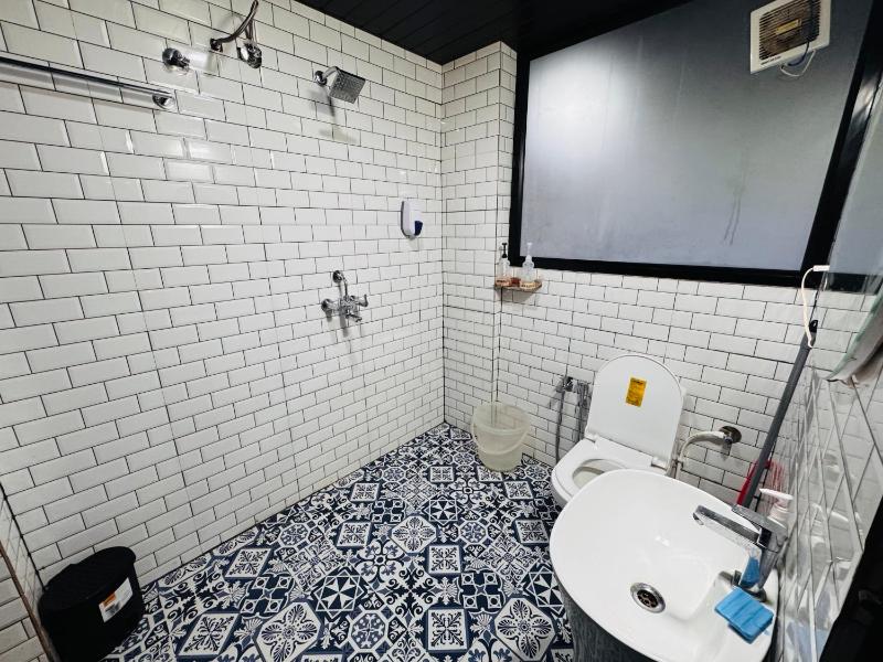 Casa Europe 6BHK With Pool & 5 mins Beach - image 41