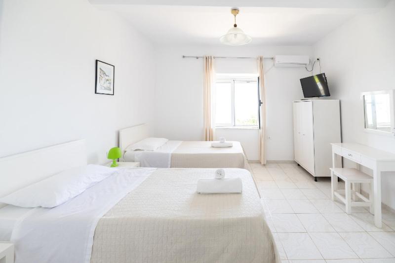 Standard Apartment with Sea view image 4