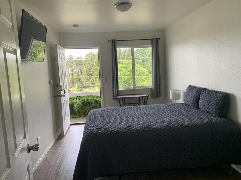 Sea Echo Motel - image 11