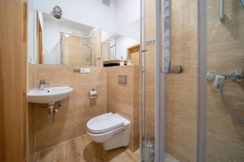 Triple Room with Garden View image 2