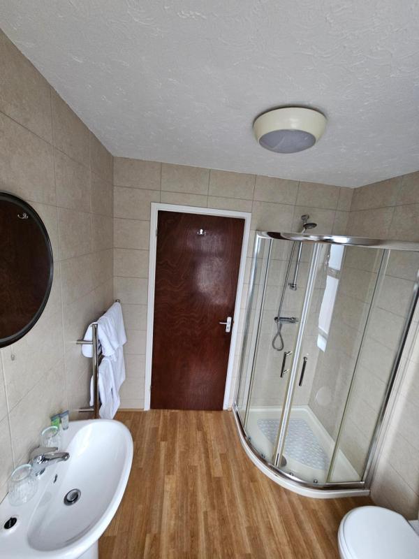 Double or Twin Room with Bathroom image 1