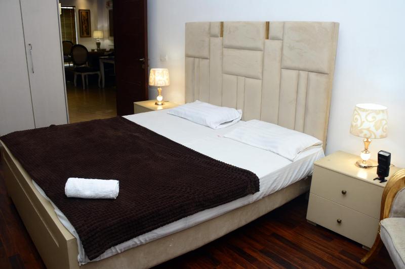 2 BR Suite Central location-Gulberg - image 12