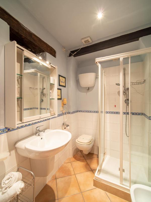 Two-Bedroom Apartment (6 Adults) image 3