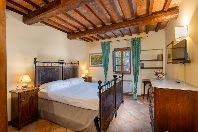 One-Bedroom Apartment image 1