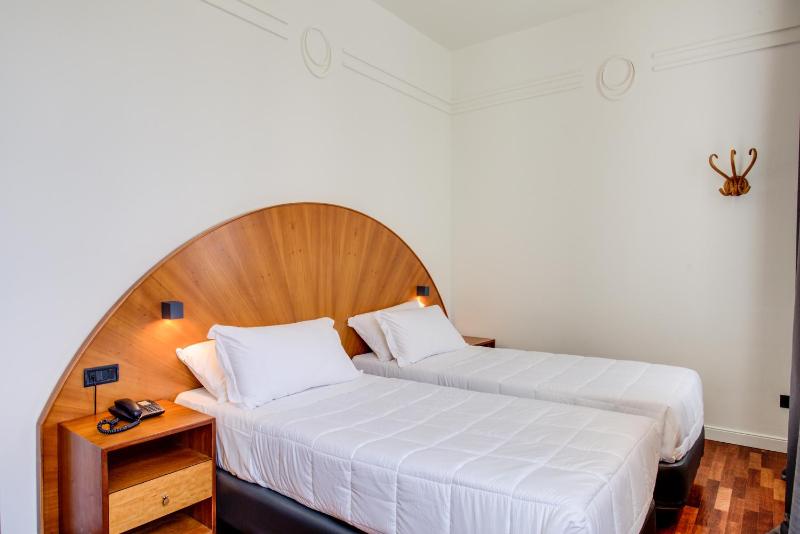 Double or Twin Room image 3