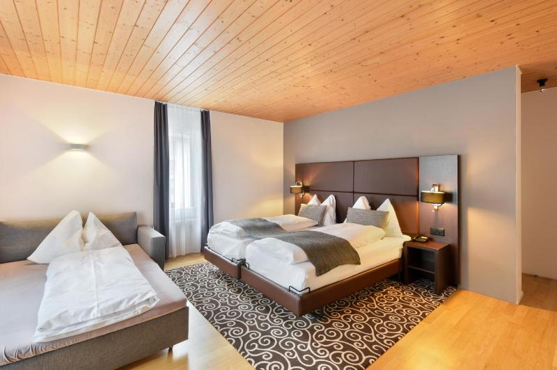Comfort Triple Room image 2