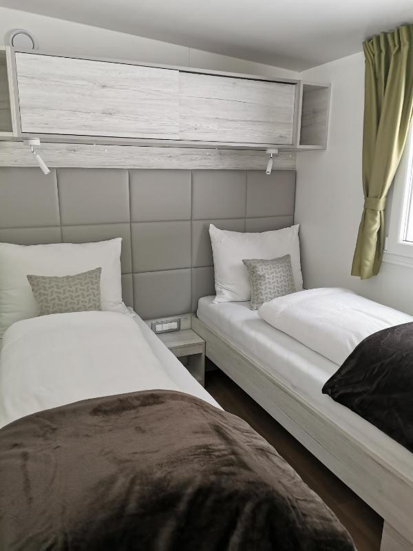 Mobile Home image 2
