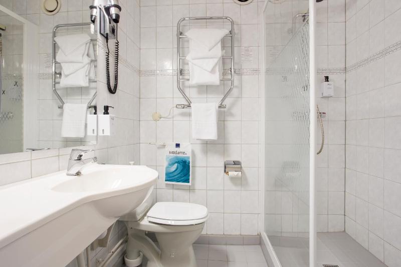 Double Room image 2