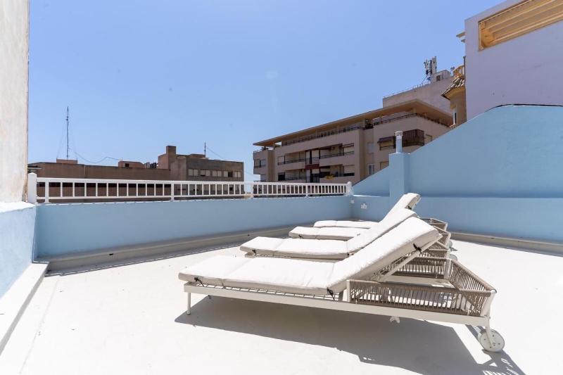 Braceli Beach Resort Middle Floor - rentafive - image 32