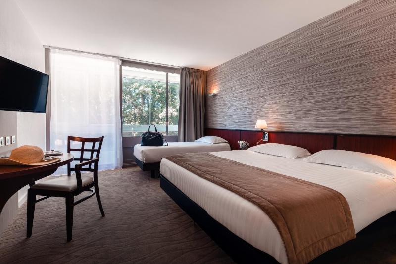Triple Room image 3
