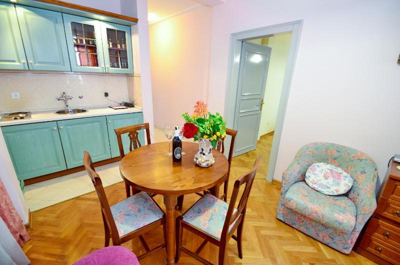 Villa Velzon Guesthouse - image 12