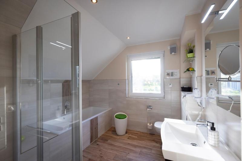Three-Bedroom House image 2