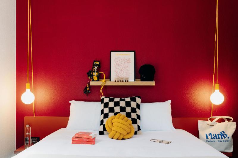 Double or Twin Room image 3