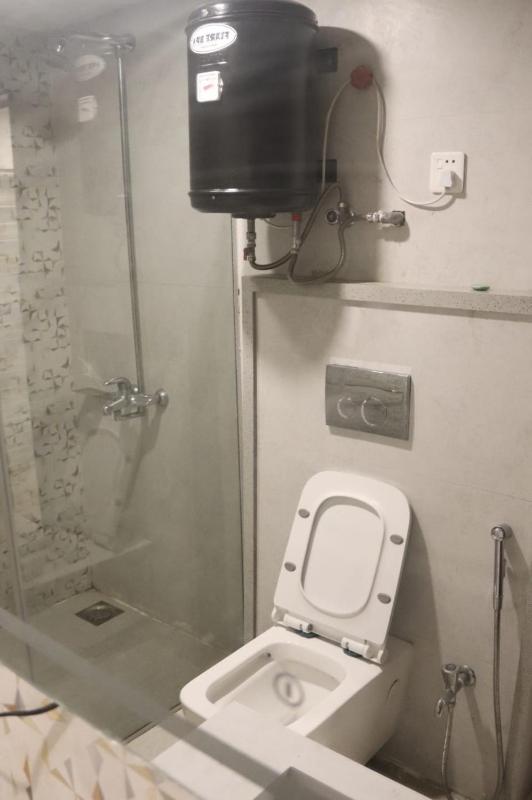 Luxury One Bed Apartment in Lahore - image 13