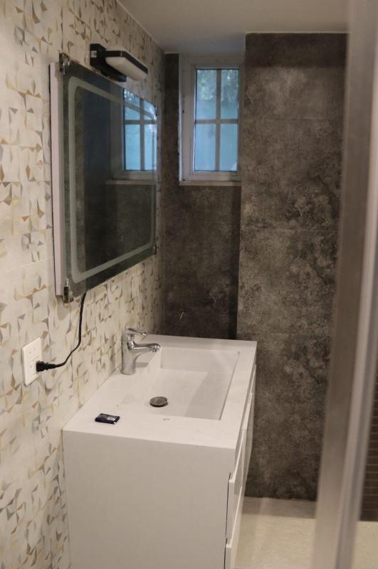 Luxury One Bed Apartment in Lahore - image 3