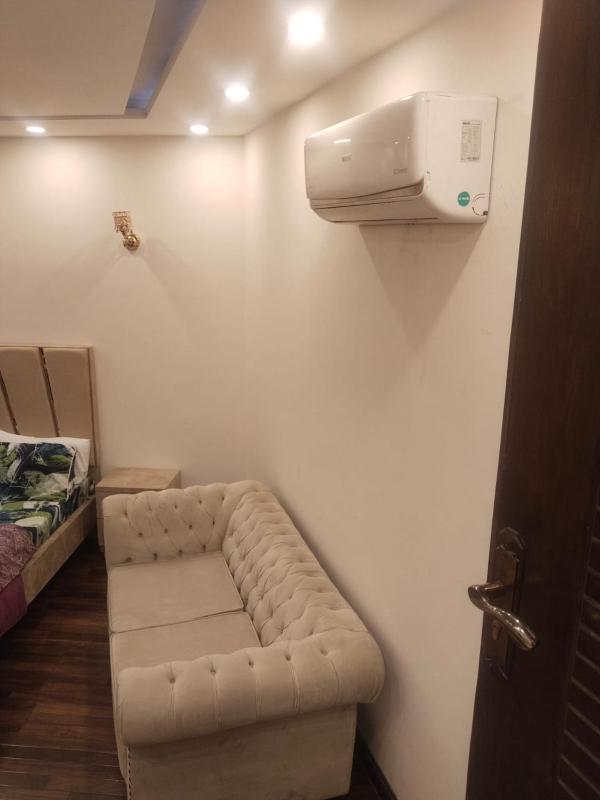 Luxury One Bed Apartment in Lahore - image 6