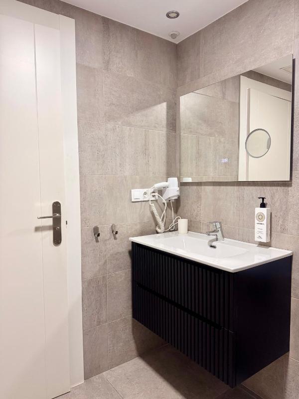 Color Suites Alicante - image 5