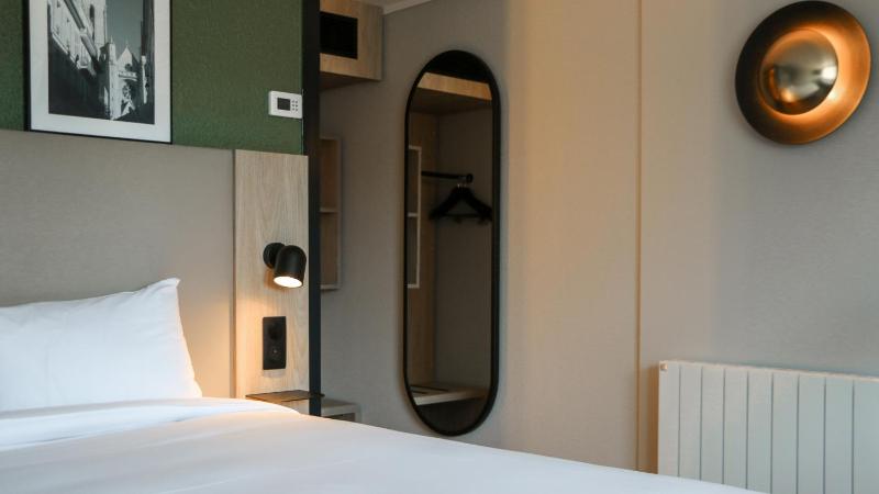 Superior Twin Room image 1