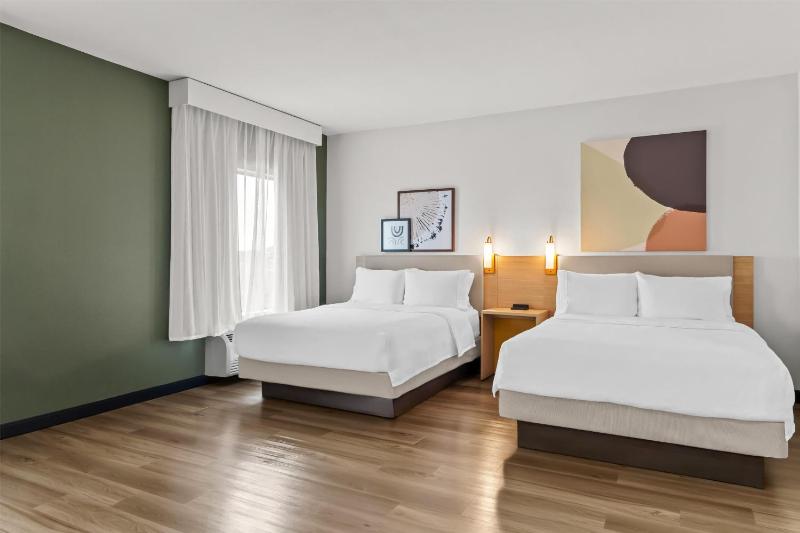 Spark by Hilton Houston Hobby Airport - image 33