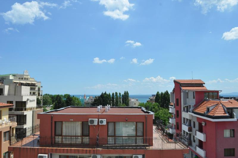 Two-Bedroom Apartment with Balcony and Sea View image 2
