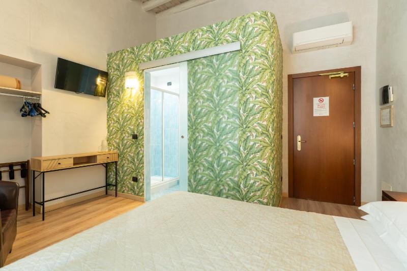 Superior Double Room image 4