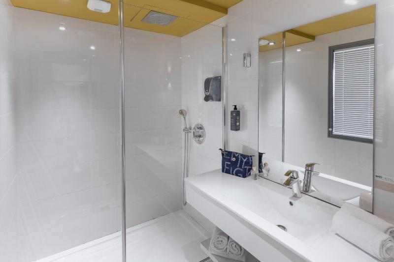 Superior Double Room image 2